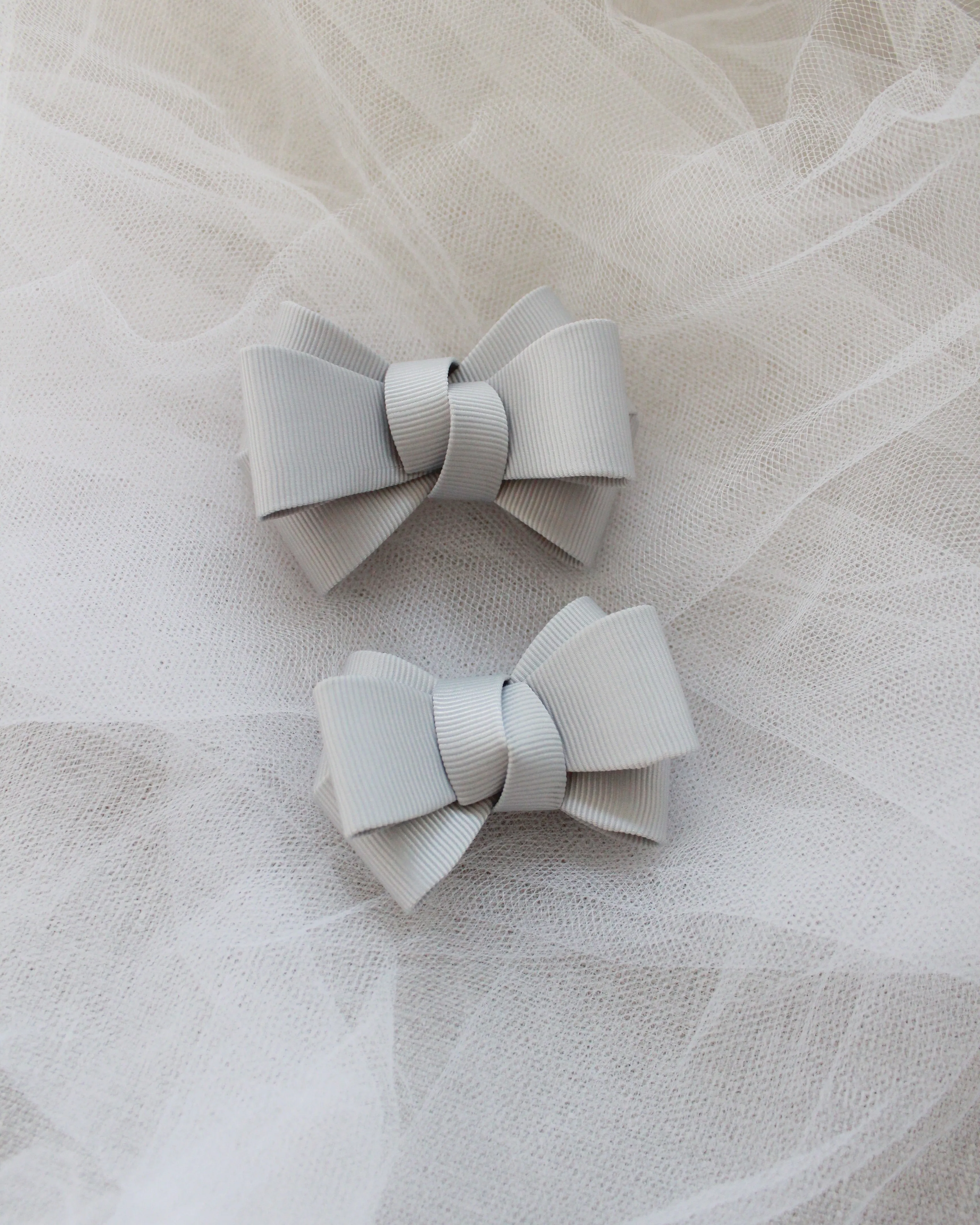 Gray Grosgrain Bow Hair Clip or Shoe Clip