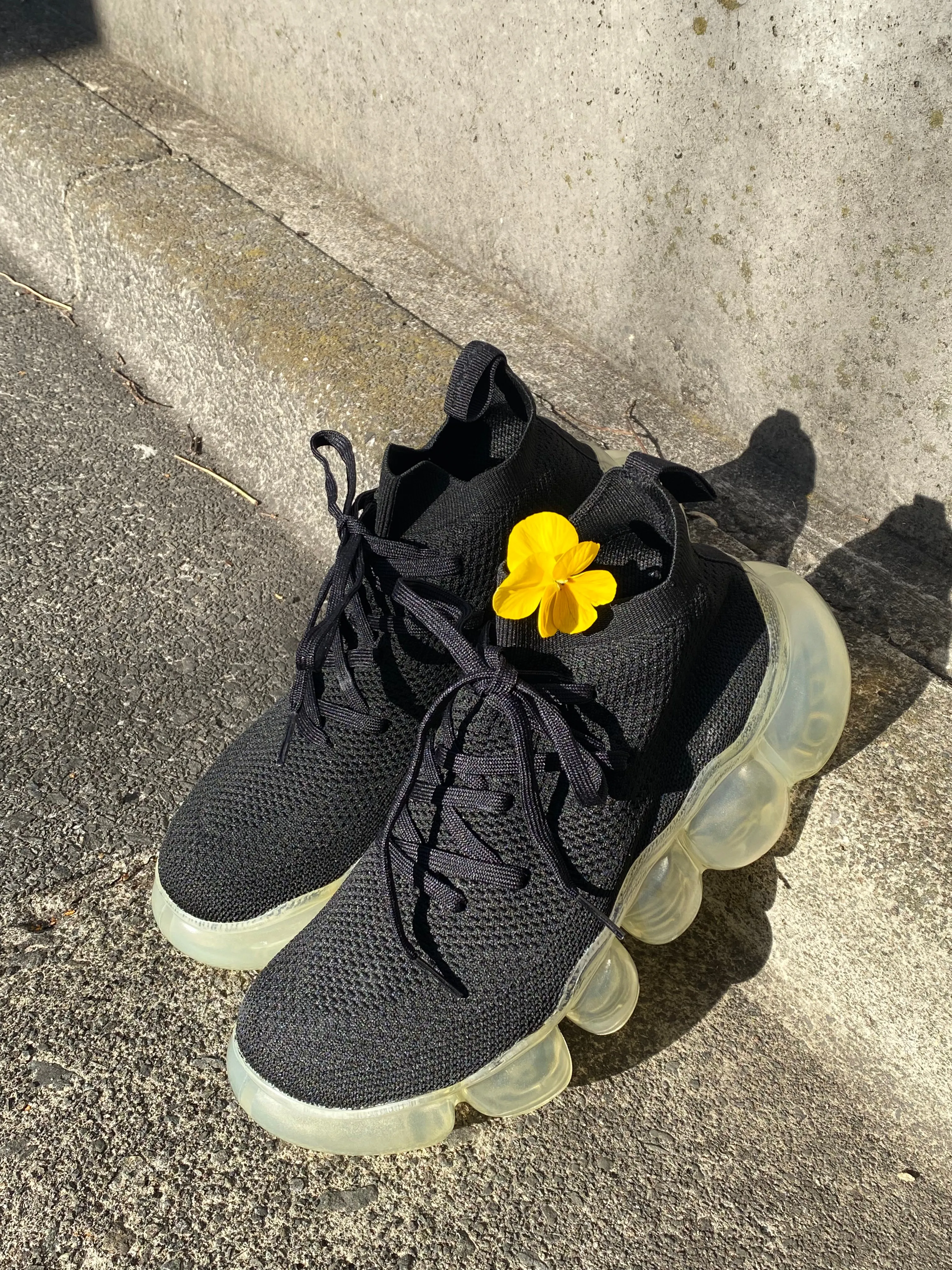 "Jewelry" Basic Shoes / Yellow Black